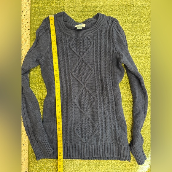 Old navy crew neck sweater - Picture 5 of 5
